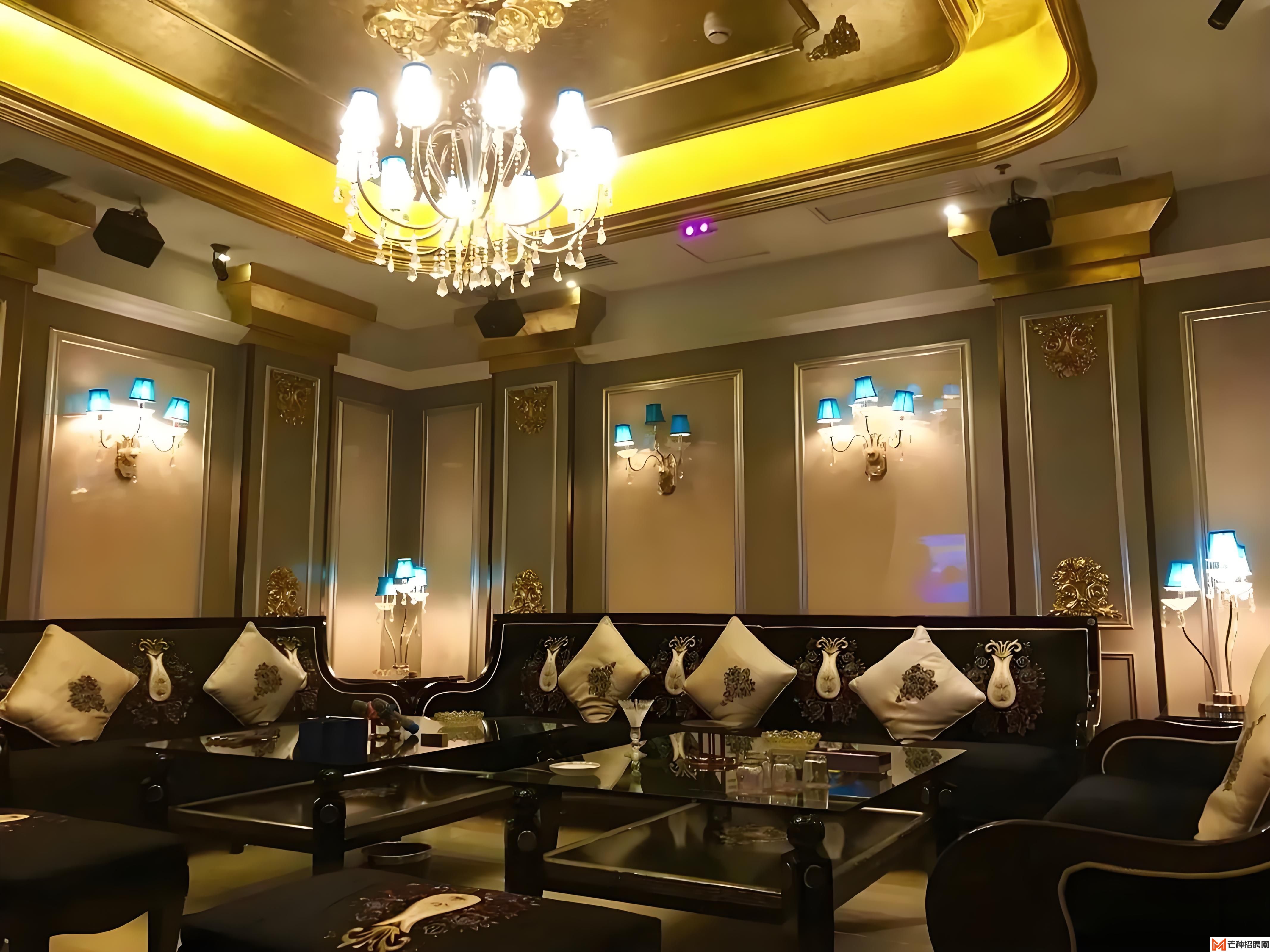 要求舞蹈基础的夜总会诚聘表演型女模-额外补贴等你来拿！