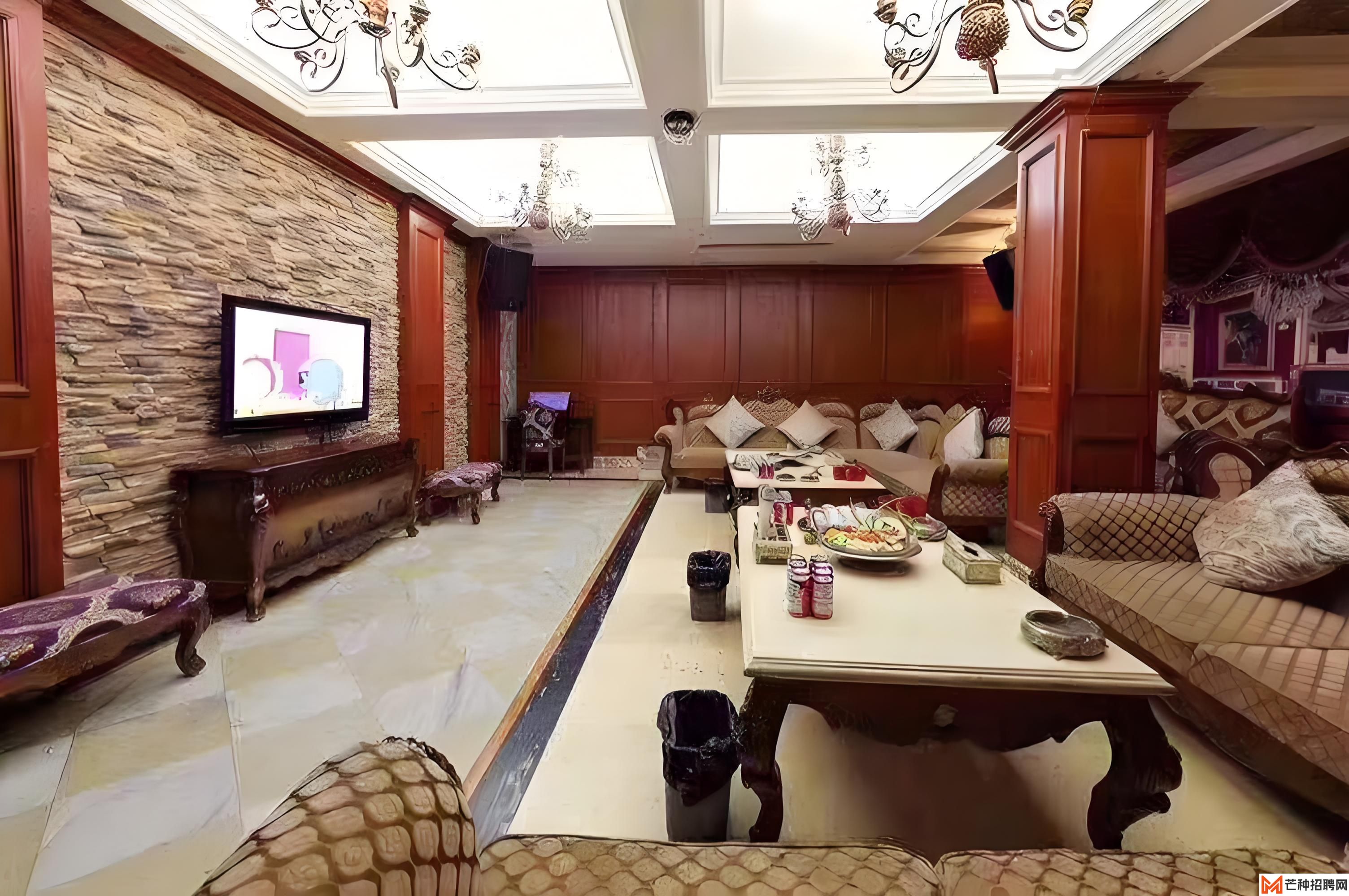 石家庄桥西区音乐酒馆招聘女性驻唱：那琴声不止，梦想不停！